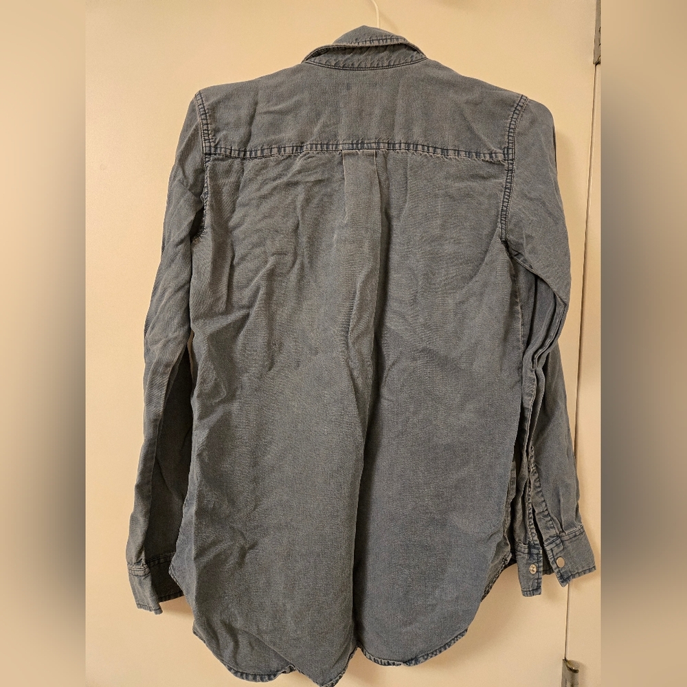 Ann Taylor‎ Blue Denim Button-Up Shirt - Picture 7 of 7